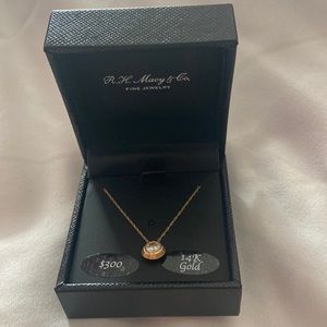 MACY’S 14K GOLD DIAMOND PENDENT NECKLACE
